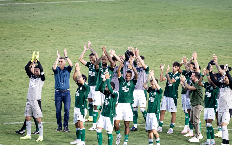 Goiás vence o Cuiabá por 3 a 1 e volta à liderança da Série B de forma isolada